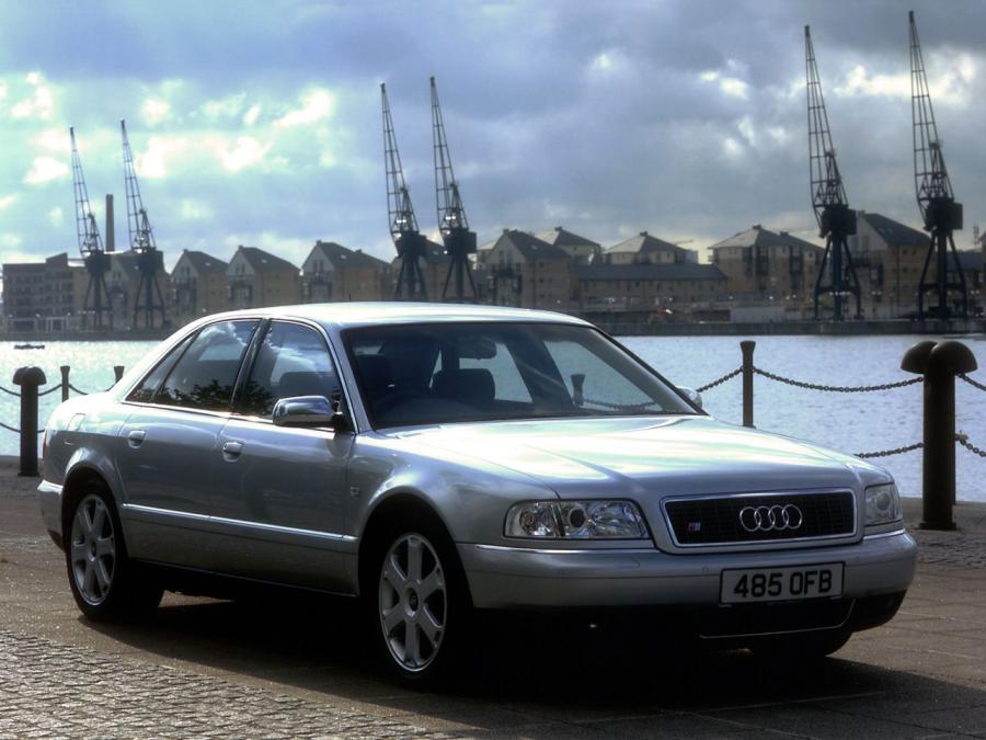  Audi S8 (D2) 1999 года  (UK) (фото 9 из 39)